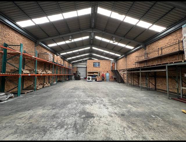 461M² WAREHOUSE TO LET IN STRIJDOMPARK